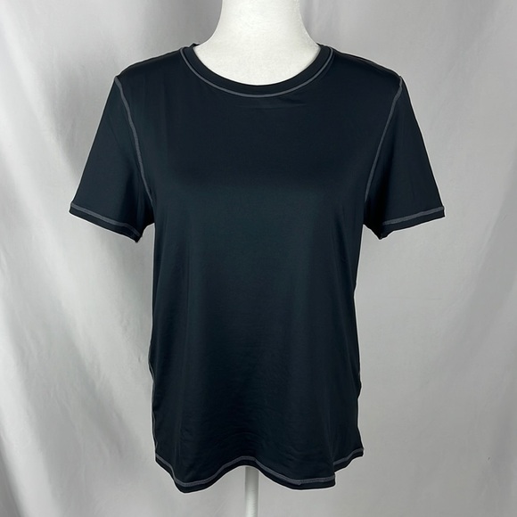 NWT Fabletics Phoenix Lite Black Stretch Short Sleeve Workout Top - Picture 1 of 8
